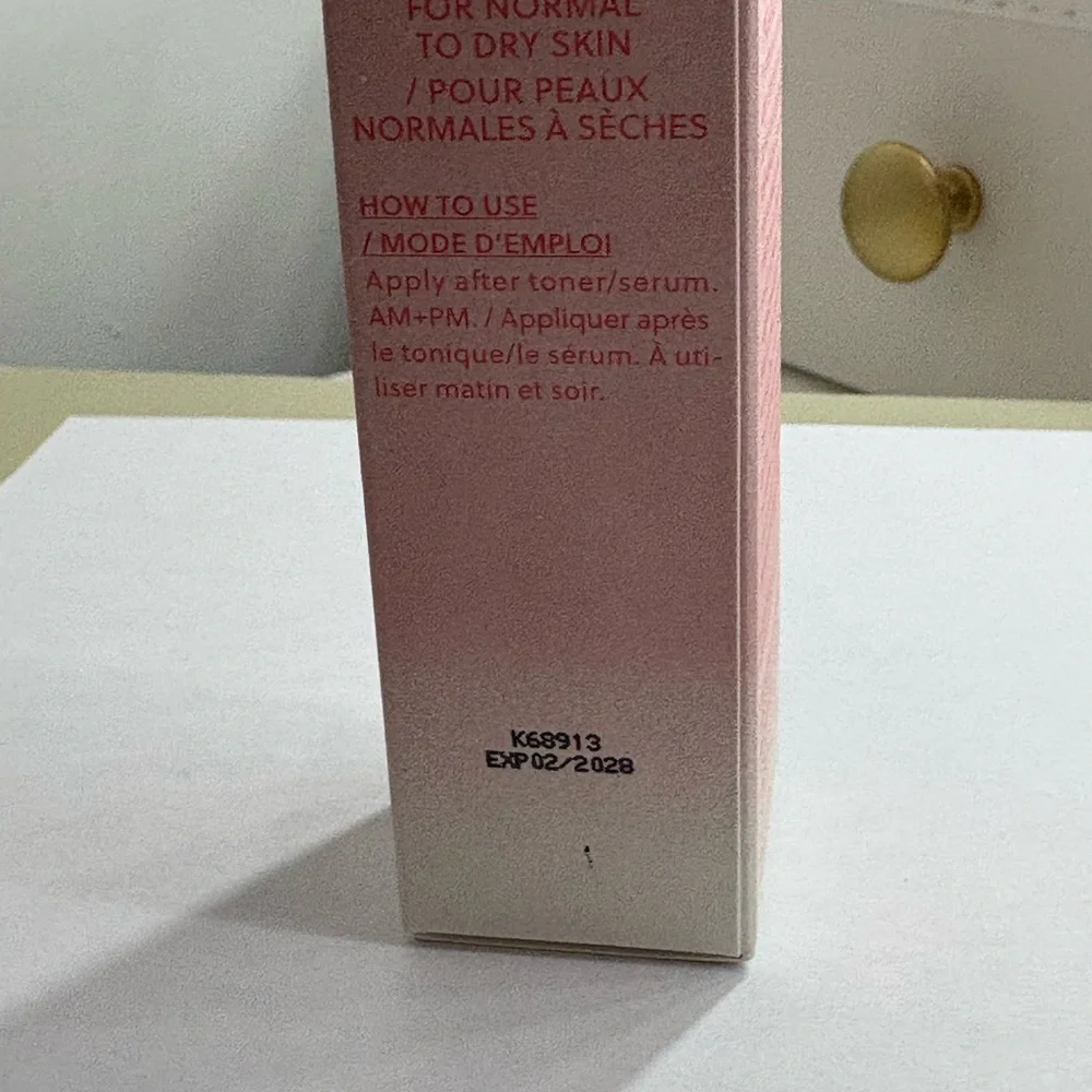 10/$60 🦋Red Rice Hydrating Cream - NEW IN BOX - Picture 2 of 4